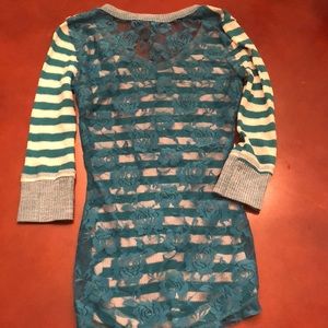 Wet Seal teal/white 3/4 sleeve lace/mesh open back